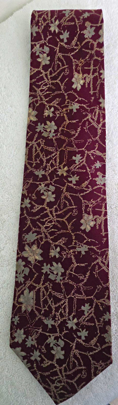 Chloé Homme Men's Burgundy Silver Floral Woven Silk Tie w/ Logo Accent